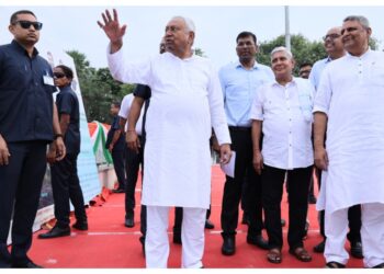 Bihar CM Lays Foundation for Six Development Schemes Worth Rs 1,433.77 Crore in Patna