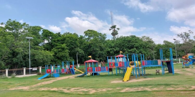 Entry Fee Imposed at Sandy's Compound in Bhagalpur from Today; Morning and Evening Walkers to Enter Free