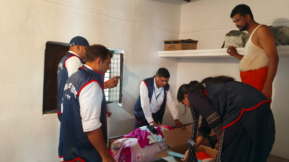 EOU Raids Siwan, Patna and Samastipur in Corruption Case Against Energy Department Engineer