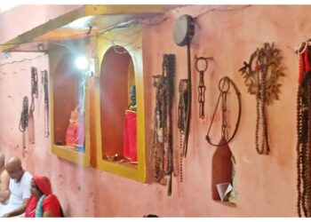 Bihar’s ‘Ghost Well’ Draws 2,00,000 Pilgrims During Pitru Paksha Rituals in Gaya