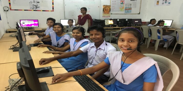 IIT Kanpur to Support Online Coaching in Government Schools Across Patna District