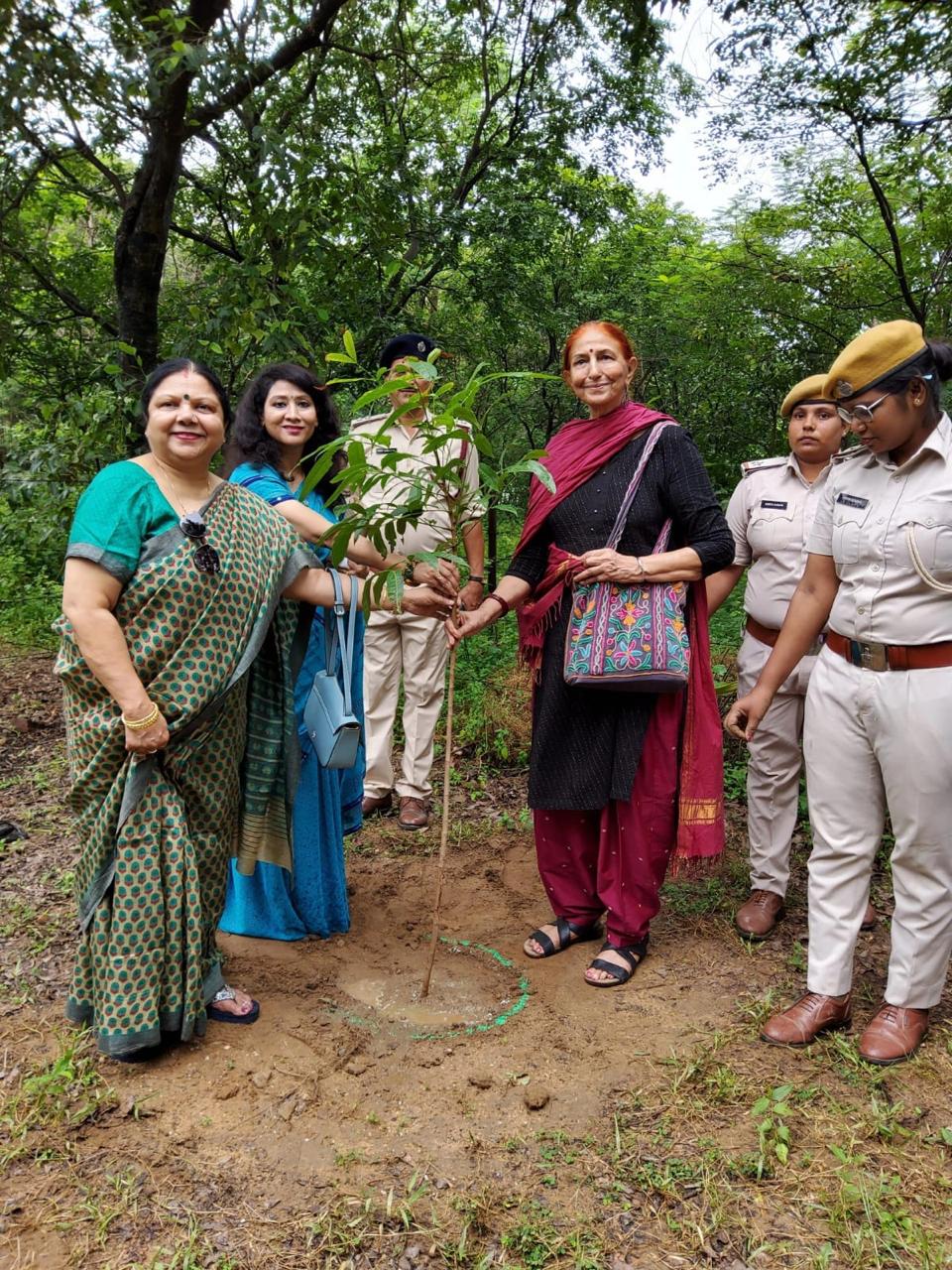 Bihar IPS Wives’ Association Hosts Tree Festival in Bihta to Promote Afforestation