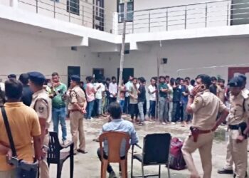 Bihar Police Bust Job Racket in Motihari, Rescue Over 100 Youths Duped With Fake Training Kits