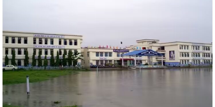 Muzaffarpur Kendriya Vidyalaya Under Scrutiny after 6-Year-Old Found Hung Upside Down from Pole