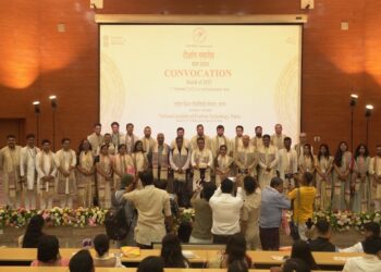 Union Minister, Bihar Chief Secretary Confer Degrees at NIFT Patna Convocation