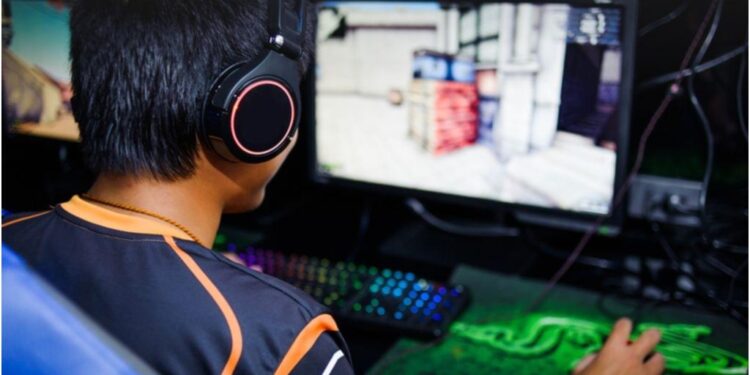 Bihar Man Tries to Sell Kidney After Losing Rs 2 Lakh in Online Game — Doctor Saves Him Just in Time