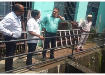 Patna Municipal Commissioner Inspects Drainage Stations after Heavy Rain