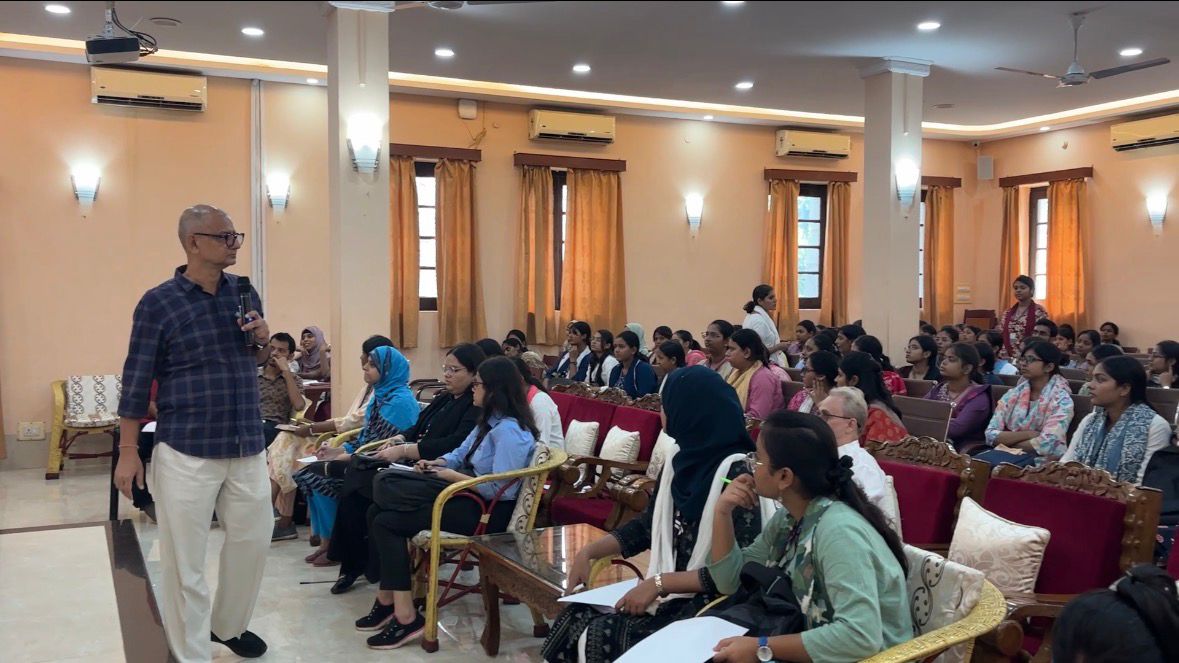 Amity Institute Wins Word Bee 2025 as Patna Women’s College Teams Take Runner-Up Spots