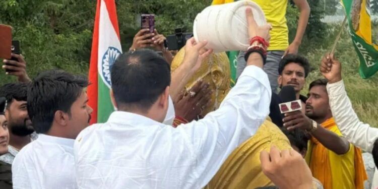 Tej Pratap Yadav condemns ‘insult’ to Mahatma Gandhi after BJP symbols placed on statue in Muzaffarpur school