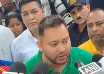 Bihar opposition leader Tejashwi Yadav promises jobs for degree-holders and calls for change amid rising corruption and crime during his Adhikar Yatra.