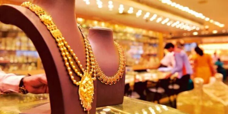 Gold Rises By Rs 3,151 To Rs 1.55 Lakh; Up Rs 21,000 This Year As Silver Jumps Rs 8,432 In A Day