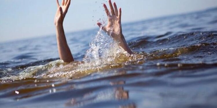 Bihar Boat Tragedy: One Dead, Four Missing After 12 Fall into Bhenga River