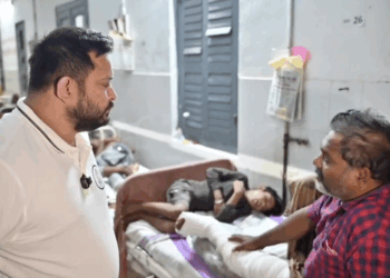 Tejashwi Yadav Slams NDA Over Bihar Healthcare After Surprise Purnia Hospital Visit