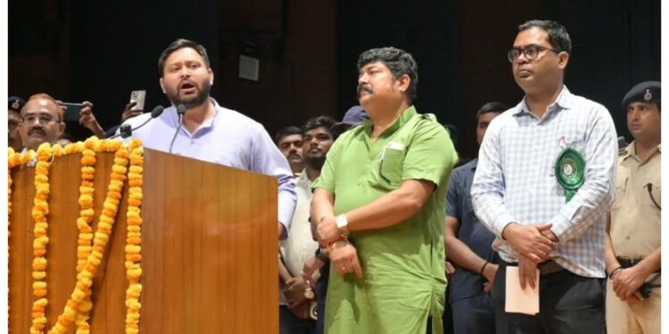 Tejashwi Prasad Yadav Pledges Higher Pay and Better Facilities for Bihar’s Healthcare Workers