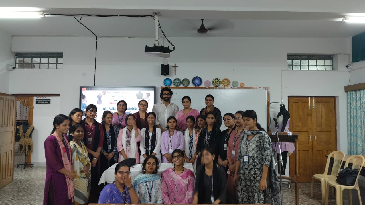 Patna Women’s College Hosts Fashion Expert to Guide Students on Portfolio Development and Career Growth