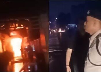 Fire Guts Café Near Patliputra Chowk in Patna; 15 Fire Engines Deployed, No Casualties Reported