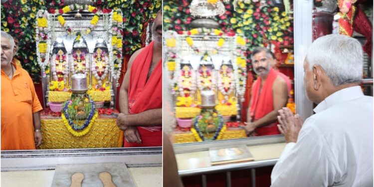 CM Nitish Kumar Offers Prayers on Maha Ashtami to Goddess Shitla Mata, Badi and Chhoti Patan devi for Bihar’s Peace and Prosperity