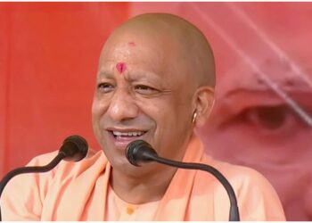 RJD–Congress Robbing by ‘Extinguishing Lanterns’: CM Yogi Targets Jungle Raj in Three Bihar Rallies
