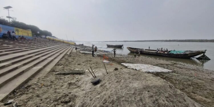 Six Chhath Ghats in Patna Declared Dangerous Ahead of Festival, Administration Issues Safety Advisory