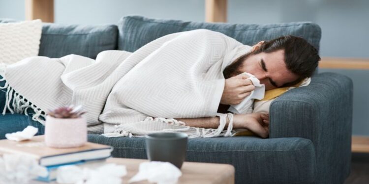 Why Colds and Allergies Spike as Winter Begins: Doctors Explain the Real Reasons
