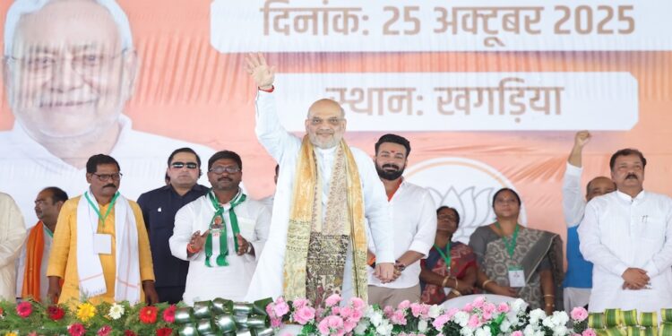Amit Shah Rallies in Munger and Khagaria, Backs Nitish’s ‘Good Governance’ Model