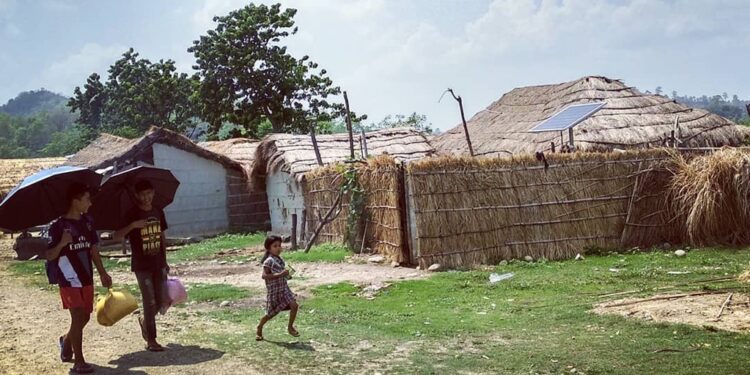 Bihar Elections 2025: Bhiknathori Villagers Threaten Boycott Over 77 Years Without Electricity