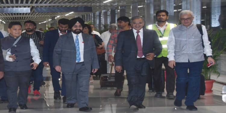 Chief Election Commissioner Gyanesh Kumar Arrives in Patna Ahead of Bihar Poll Date Announcement