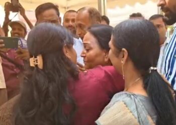 Tears and Cheers on Nomination Day: Munna Shukla’s Wife Breaks Down as Daughter Files Papers on RJD Ticket