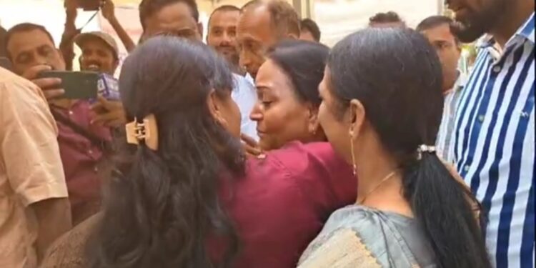 Tears and Cheers on Nomination Day: Munna Shukla’s Wife Breaks Down as Daughter Files Papers on RJD Ticket