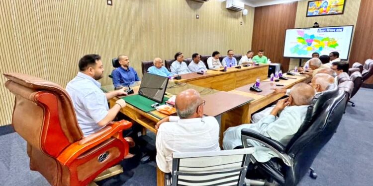 Grand Alliance Leaders Meet at Tejashwi Yadav’s Residence as Seat-Sharing Talks Reach Final Stage