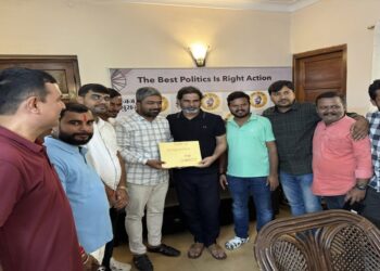 Manish Kashyap Gets Symbol from Prashant Kishor to Contest from West Champaran’s Chanpatia Seat