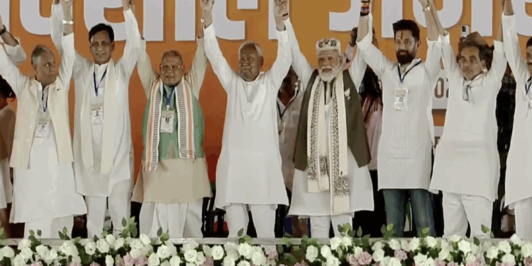 Bihar Elections: PM Modi Publicly Bypasses Chirag Paswan To Bring Nitish Kumar First in Samastipur Rally