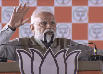 PM Modi Calls Grand Alliance Manifesto a ‘Rate List of Corruption and Crime’ in Bihar’s Chhapra Rally