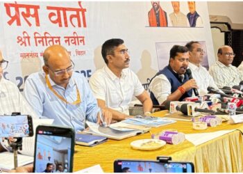 Old Drain Collapse Near Mithapur Market Causes Service Road and Flyover Approach Damage