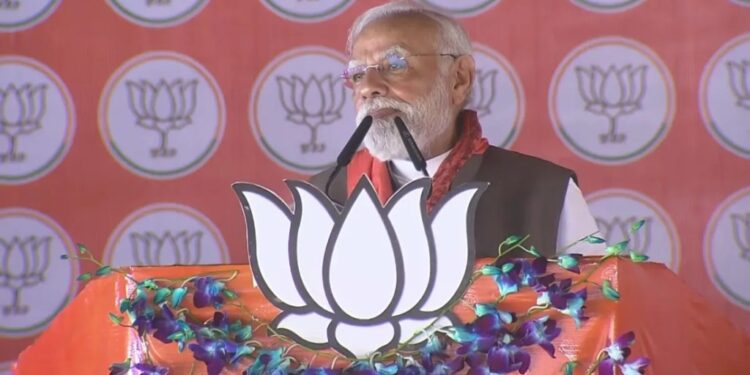 हमने जंगलराज को सुशासन में बदला, अब सुशासन को समृद्धि में बदलने का समय है”: PM Modi’s Prosperity Pitch Lights Up Begusarai Rally