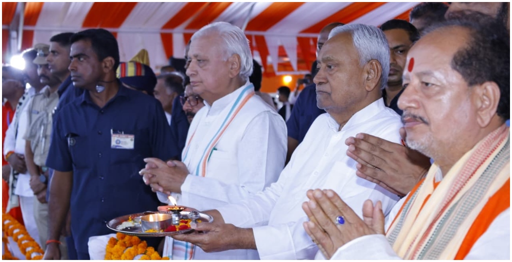 CM Nitish Kumar Leads Ravana Dahan in Patna, Calls for Peace and Harmony