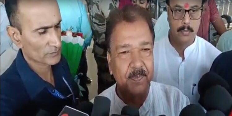 BJP and JDU to Contest 101 Seats Each: Manjhi and Kushwaha Unhappy with 6 Seats; Dilip Jaiswal Says, “We Pandavas Will Fight Together”