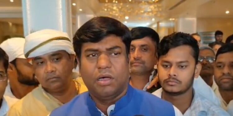 Six VIP Candidates File Nominations Amidst Seat-Sharing Tussle in Grand Alliance