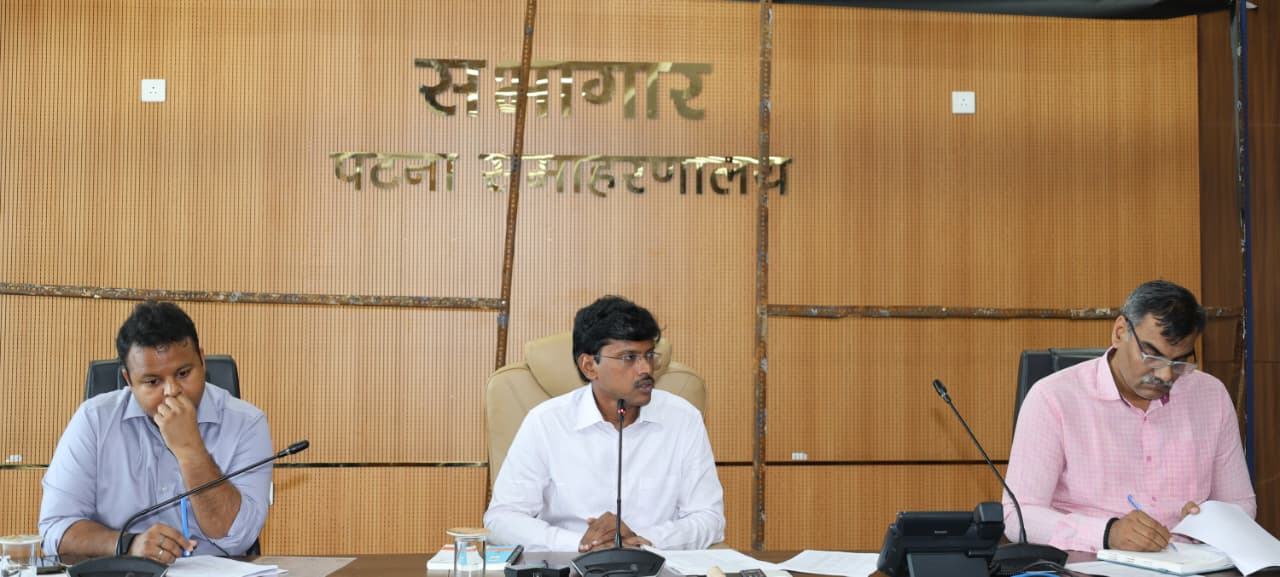 Patna DM Vows Clean, Transparent and Intimidation-Free Polls, Orders Strict Compliance with Election Commission Directives