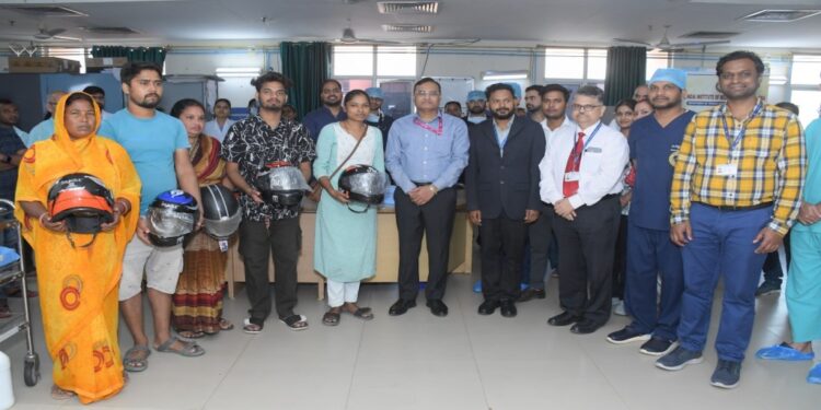 AIIMS Patna Marks World Trauma Day with Helmet Distribution to Promote Road Safety