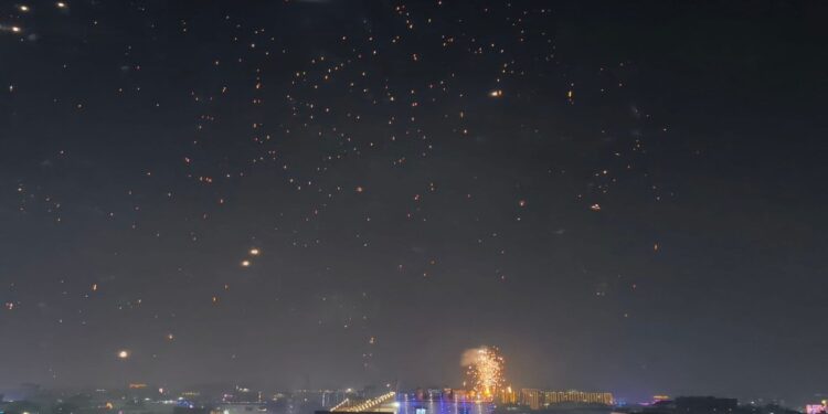 Post-Diwali Pollution Shock: Smog Blanks Bihar Cities as AQI Hits 'Poor' Levels