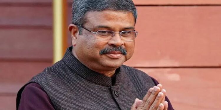 Dharmendra Pradhan Apologises to Mithilanchal over ‘Pag’ Row, Says Mithila’s Cultural Pride Must Be Respected