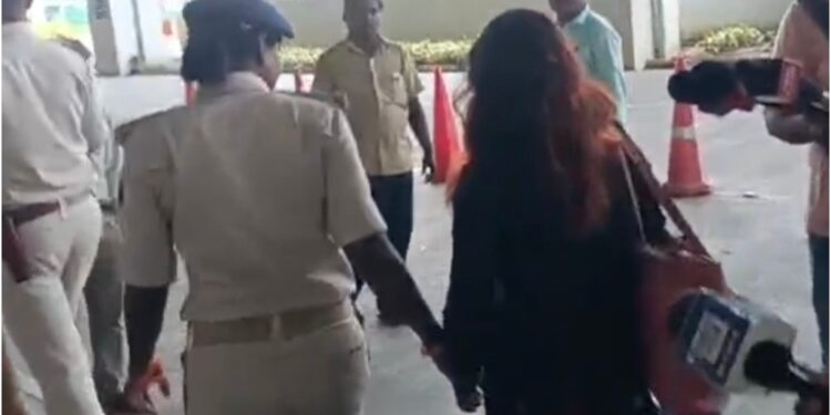 Suspicious Woman Detained at Patna Airport After CISF Alert, Police Questioning Underway
