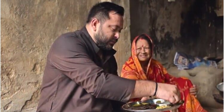 Tejashwi Yadav’s Rustic Style Goes Viral After Meal on Earthen Stove During Bihar Adhikar Yatra
