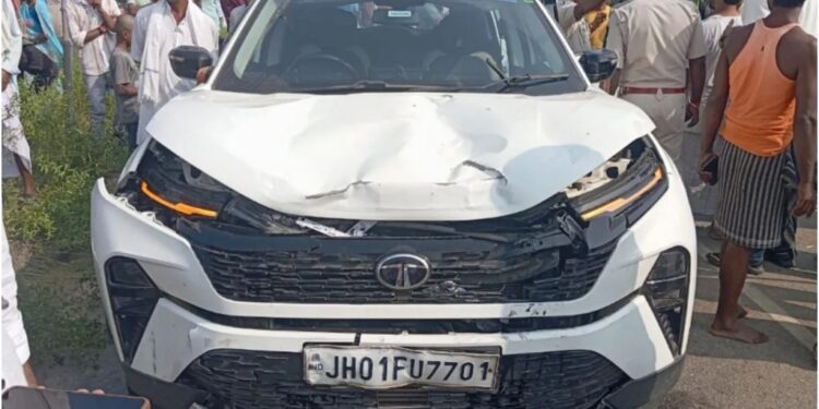 Former District Councillor Among Two Killed in NH-22 Crash; Villagers Block Highway in Protest