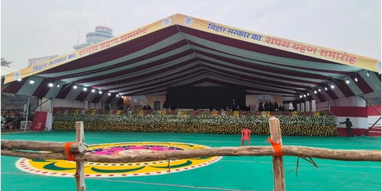 Nitish Kumar Oath Ceremony: Gandhi Maidan Packed to Capacity as Stage Set and Crowds Surge