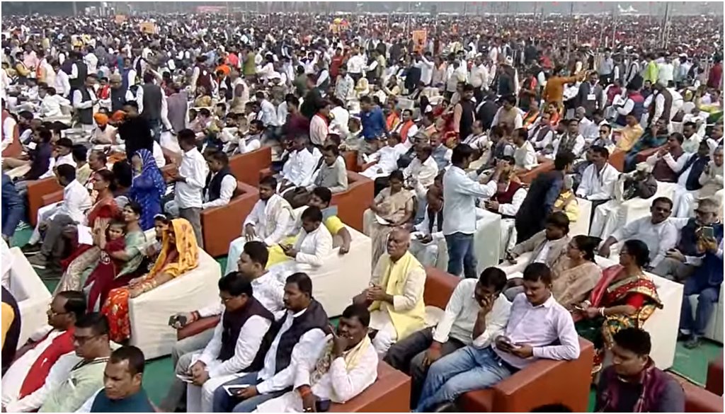 
Nitish Kumar Oath Ceremony: Gandhi Maidan Packed to Capacity as Stage Set and Crowds Surge
