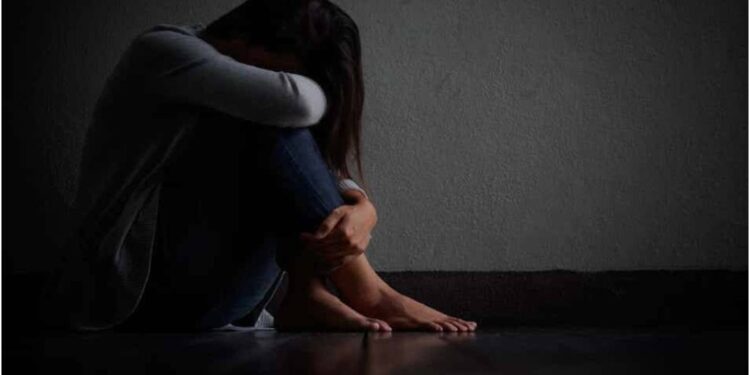 Suicide Attempts Rising Among Youth; Social Media a Major Trigger — Don’t Ignore These Warning Signs