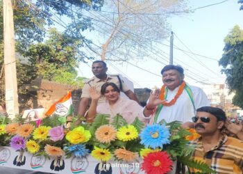 Neha Sharma Leads Roadshow for Father Ajit Sharma in Bhagalpur on Final Day of Campaigning