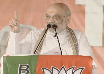 Amit Shah Warns Bihar Voters Against ‘Red Flag’ Parties in Arwal, Says Jungle Raj Will Return if NDA Loses